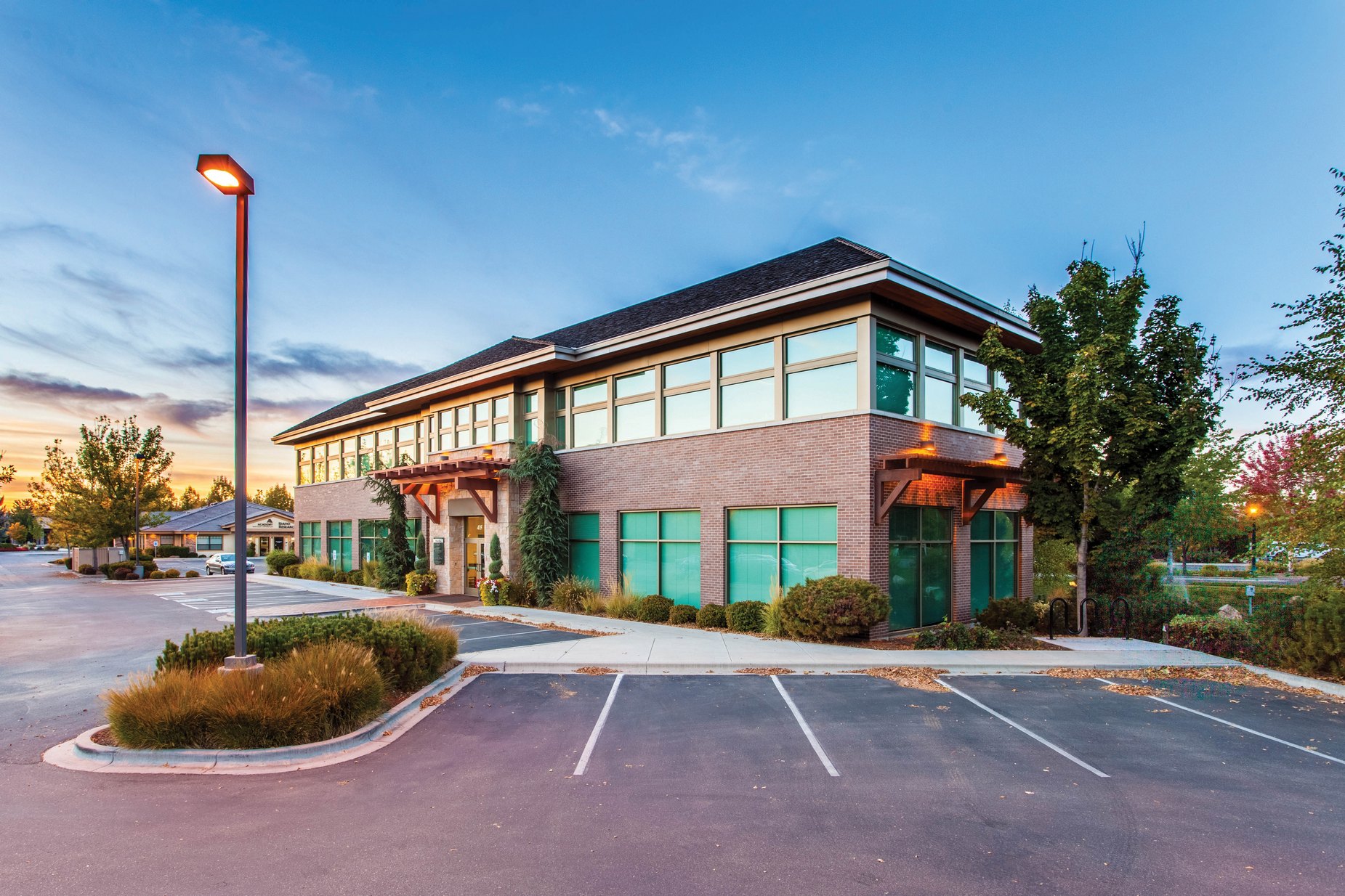 commercial contracting services